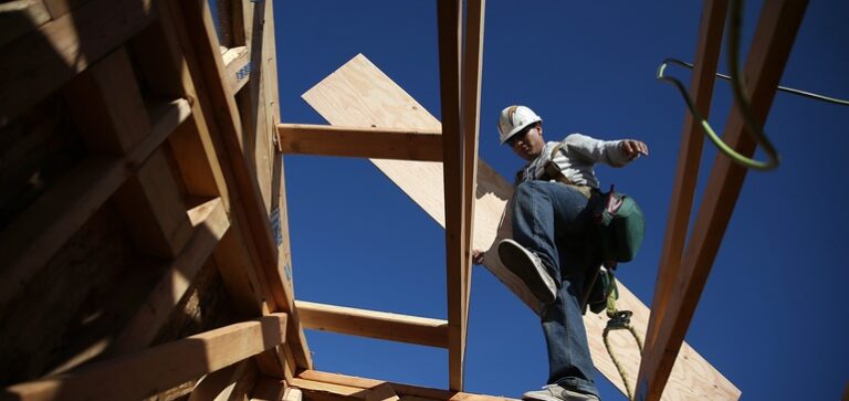 Const. Backlog Indicator, Confidence Index Both Improve