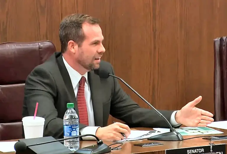 Sen. President Wants to Scrap 100-year Water Requirement